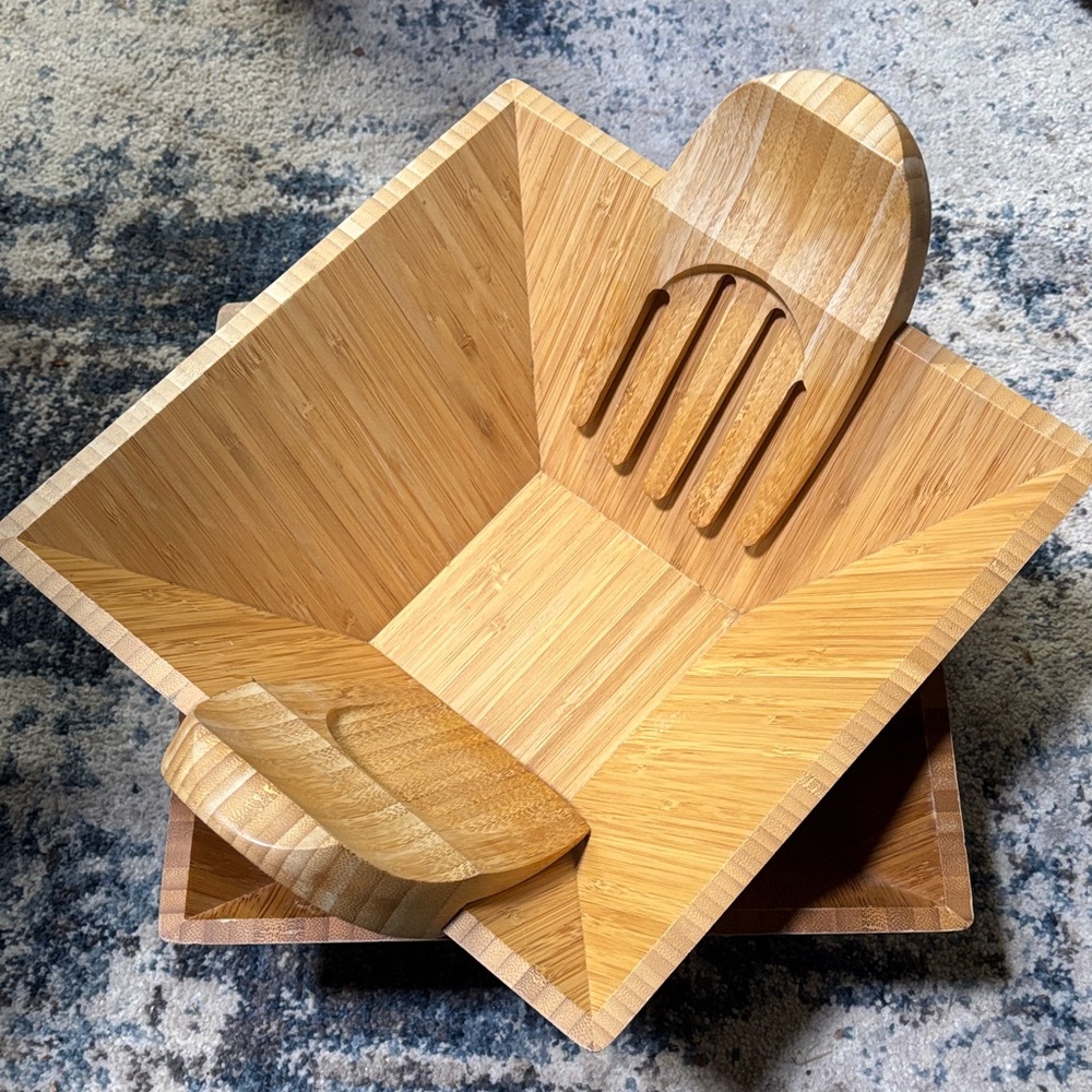 Pampered Chef Bamboo Salad Bowls Set with Serving Scoop & Fork - Natural Bamboo